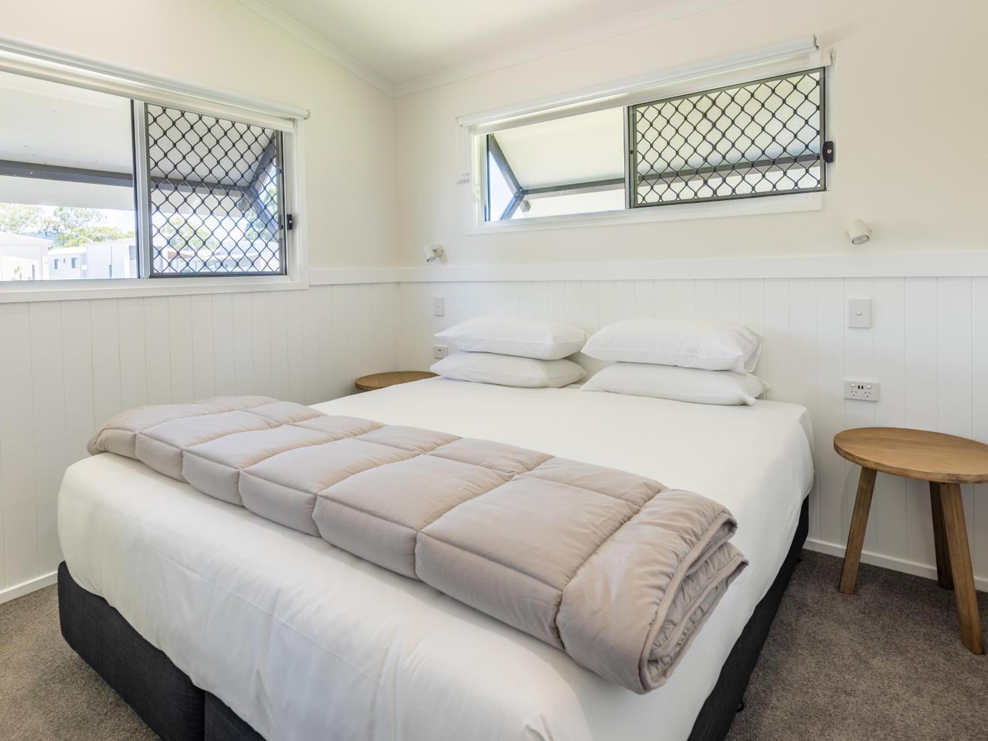 Nrma Lake Somerset Holiday Park Kilcoy Szoba fotó