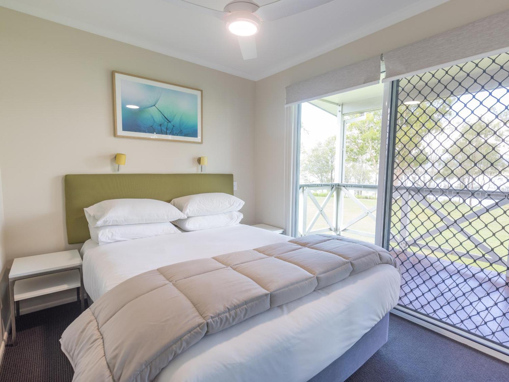 Nrma Lake Somerset Holiday Park Kilcoy Szoba fotó