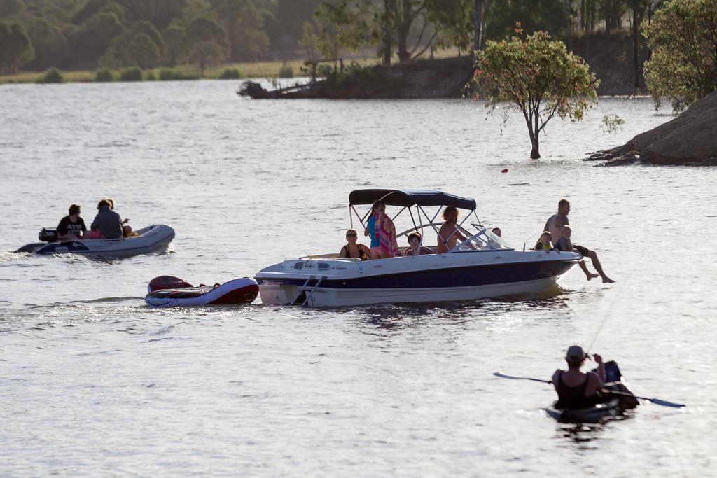 Nrma Lake Somerset Holiday Park Kilcoy Kültér fotó